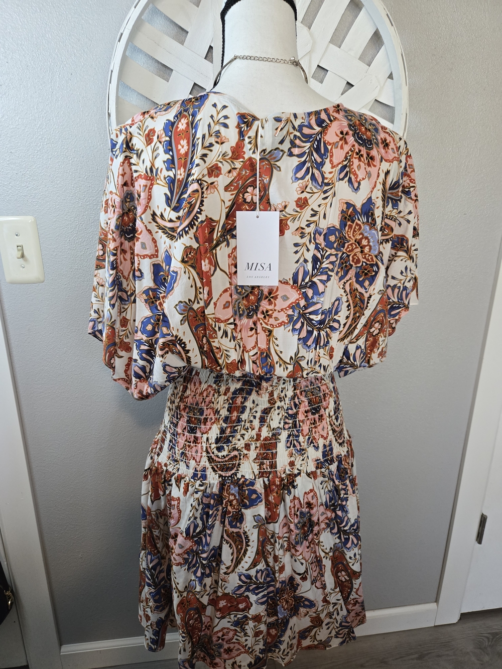 Misa Della Floral Smocked Waist Short Dress in Sz Large New With Tag Ret $370 - Picture 7 of 10